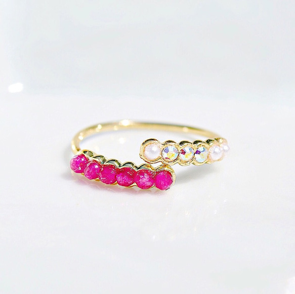 粉紅色染色石英和虹彩水晶戒指 第1張的照片