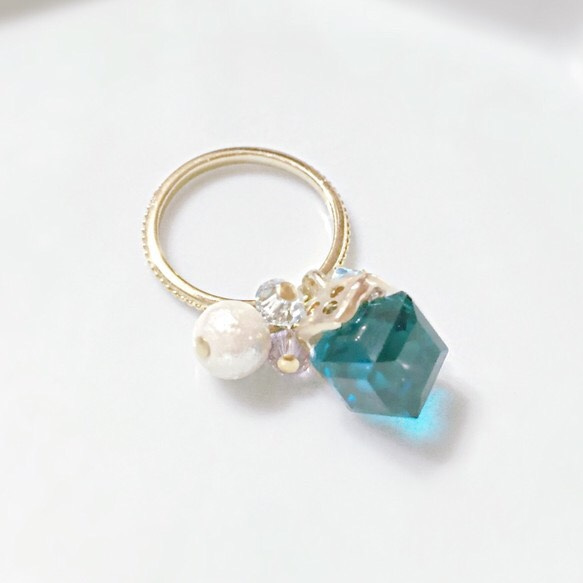 斯華洛世奇及玻璃丘比特的戒指（藍鋯石） 第2張的照片