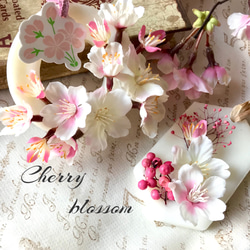 オレフォス　桜の花びらのような形のキャンドルホルダー　２個 未使用品 オレフォス 桜の花びらのような形のキャンドルホルダー 2個 未