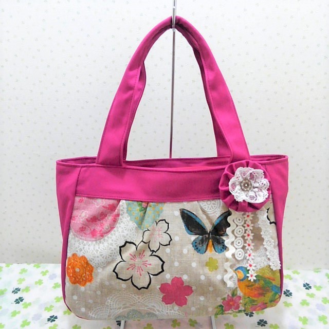 ギフトにもOK！ 期間限定お値下げ　￥12000➡￥6600　フランス生地のオシャレなバッグ（ピンク）