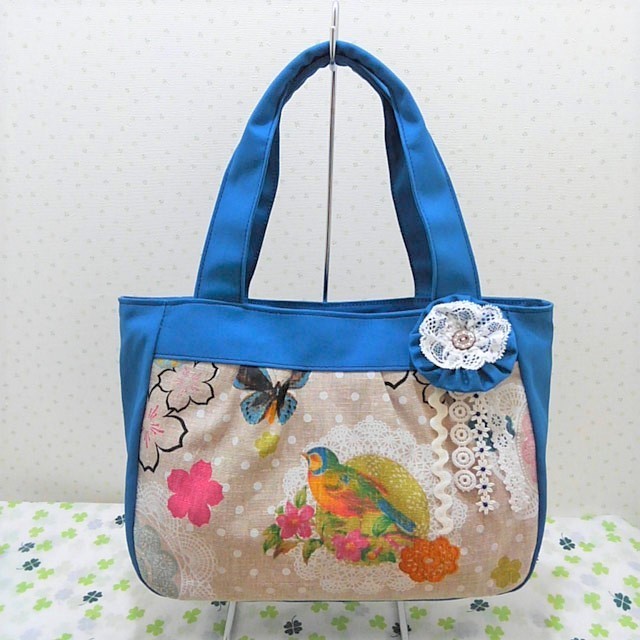 ギフトにもOK！　期間限定お値下げ　￥12000➡￥6600フランス生地のオシャレなバッグ（ブルー）