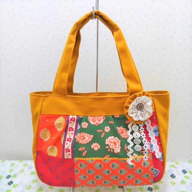 ギフトにもOK！ 期間限定お値下げ￥12000➡￥6600　フランス生地のオシャレなバッグ（イエロー）