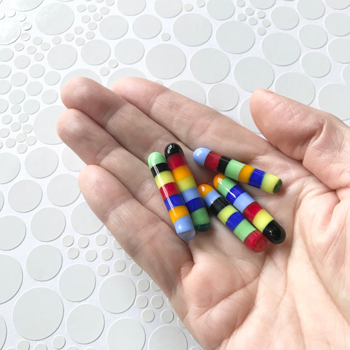 お得！①ガラスの箸置き（5本セット）レインボー 箸・箸置き