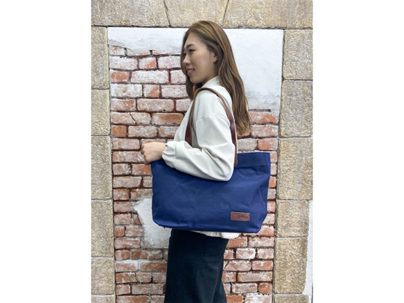 『ウィンターSALE』パラフィンキャンバス　軽量トートバック Ssize　牛革ハンドル　NAVY 1枚目の画像