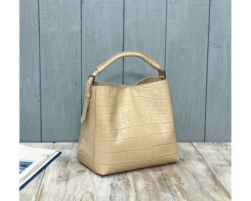 HYSTERIC イエローハンドエナメルバッグ 収納袋付き HYSTERIC イエローハンドエナメルバッグ 収納袋付き HYSTERIC