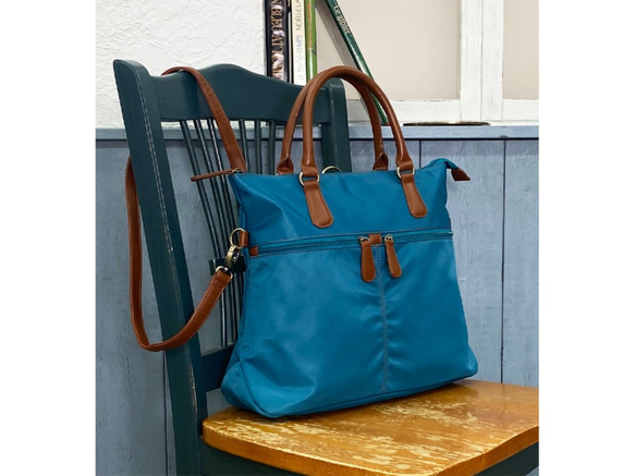 新色♬ ナイロン+フェイクレザー　4way BAG  BLUE 1枚目の画像