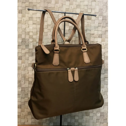 新色♬ ナイロン+フェイクレザー　4way BAG  M/BROWN 4枚目の画像