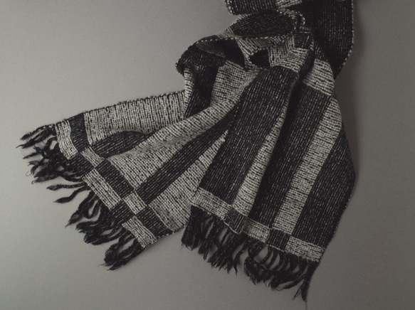 手織り　黒系×Mixベージュ ウール　マフラー　017 4枚目の画像