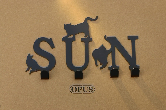 【OPUS Dongqi Metal Works】猫が文字に出逢う時 Mフック 黒/壁飾りフック/ホームデコレーションラック/生 6枚目の画像