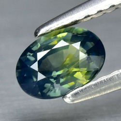 天然バイカラーサファイア リーフカービング