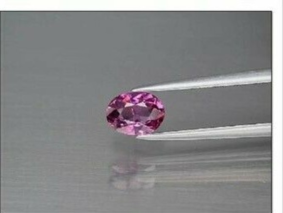 天然石 ロードライト ガーネット ルース 0.73ct マダガスカル／アフリカ産　華奢で可愛らしい小粒感！ 4枚目の画像