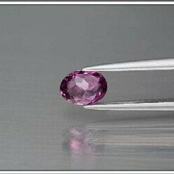 天然石 ロードライト ガーネット ルース 0.73ct マダガスカル／アフリカ産　華奢で可愛らしい小粒感！ 6枚目の画像