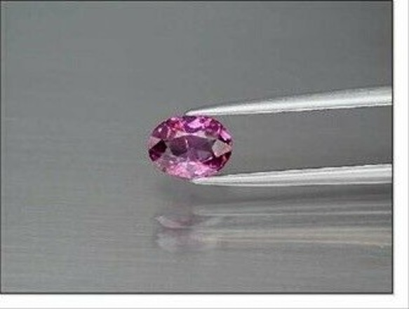 天然石 ロードライト ガーネット ルース 0.73ct マダガスカル／アフリカ産　華奢で可愛らしい小粒感！ 10枚目の画像