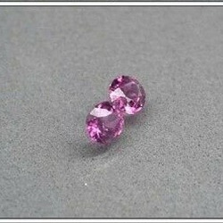 2粒・計0.93ct！ 天然石 ロードライト ガーネット ルース マダガスカル／アフリカ産 非加熱　華奢で可愛らしい小粒 6枚目の画像