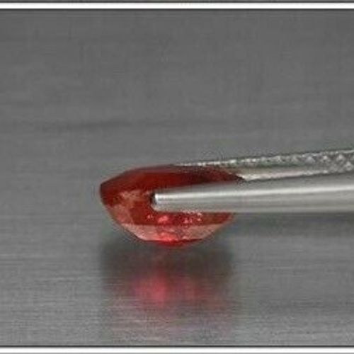 天然石 ルビー ルース 2.06ct モザンビーク／アフリカ産 優しく