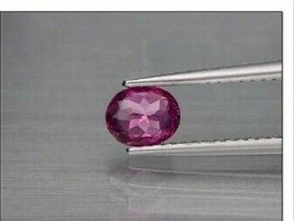 天然石 ロードライト ガーネット ルース 0.61ct マダガスカル／アフリカ産 非加熱　華奢で可愛らしい小粒感！ 4枚目の画像