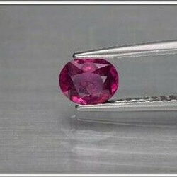 天然石 ロードライト ガーネット ルース 0.61ct マダガスカル／アフリカ産 非加熱　華奢で可愛らしい小粒感！ 6枚目の画像