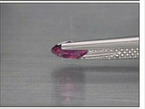 天然石 ロードライト ガーネット ルース 0.61ct マダガスカル／アフリカ産 非加熱　華奢で可愛らしい小粒感！ 7枚目の画像