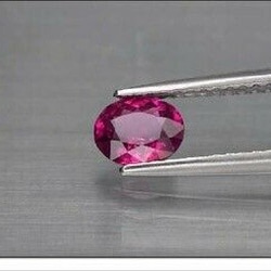 天然石 ロードライト ガーネット ルース 0.61ct マダガスカル／アフリカ産 非加熱　華奢で可愛らしい小粒感！ 9枚目の画像