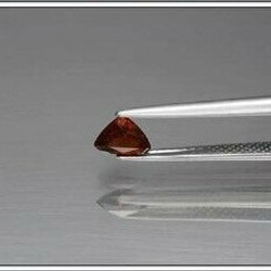 天然石 スペサルティン ガーネット ルース 0.53ct ナンビア／アフリカ産 非加熱　華奢で可愛らしい小粒感！ 7枚目の画像