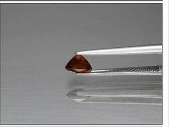 天然石 スペサルティン ガーネット ルース 0.53ct ナンビア／アフリカ産 非加熱　華奢で可愛らしい小粒感！ 7枚目の画像