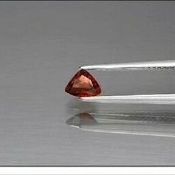 天然石 スペサルティン ガーネット ルース 0.53ct ナンビア／アフリカ産 非加熱　華奢で可愛らしい小粒感！ 10枚目の画像