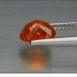 天然石 スペサルティン ガーネット ルース 1.99ct ナンビア／アフリカ産 非加熱　優しく綺麗な色味！② 8枚目の画像