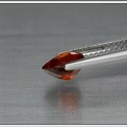 天然石 オレンジ レッド スペサルティン ガーネット ルース 1.19ct ナンビア／アフリカ産 非加熱 5枚目の画像