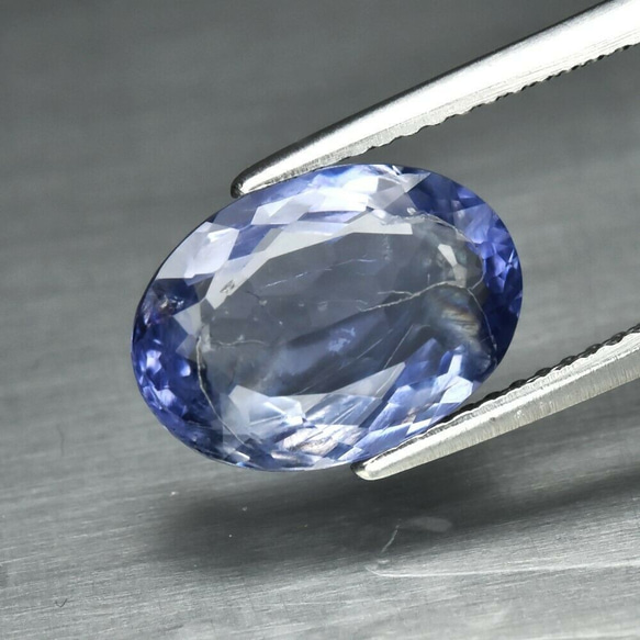 天然石 アイオライト ルース 2.87ct ナンビア産 非加熱　綺麗なブルーの色味！ 1枚目の画像