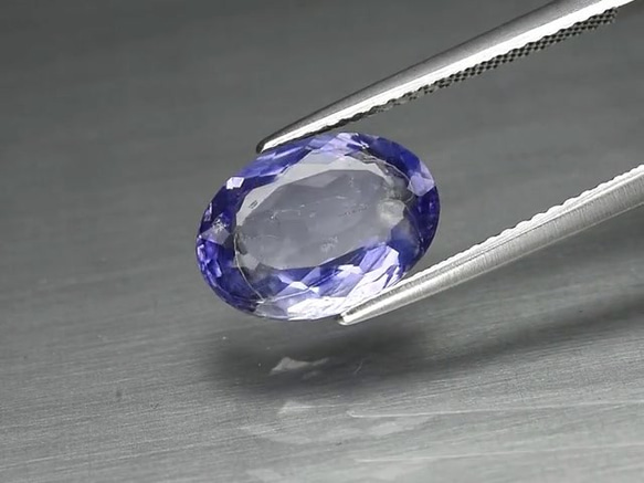 天然石 アイオライト ルース 2.87ct ナンビア産 非加熱　綺麗なブルーの色味！ 8枚目の画像