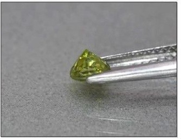 天然 デマントイド ガーネット ルース 0.43ct 非加熱 マダガスカル産 6枚目の画像