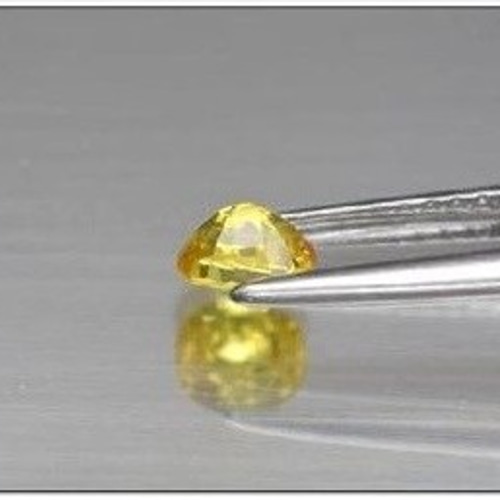天然 イエロー サファイア ルース 0.38ct チャンタブリー産