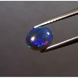 天然 ブラック オパール ルース 0.79ct エチオピア産 3枚目の画像