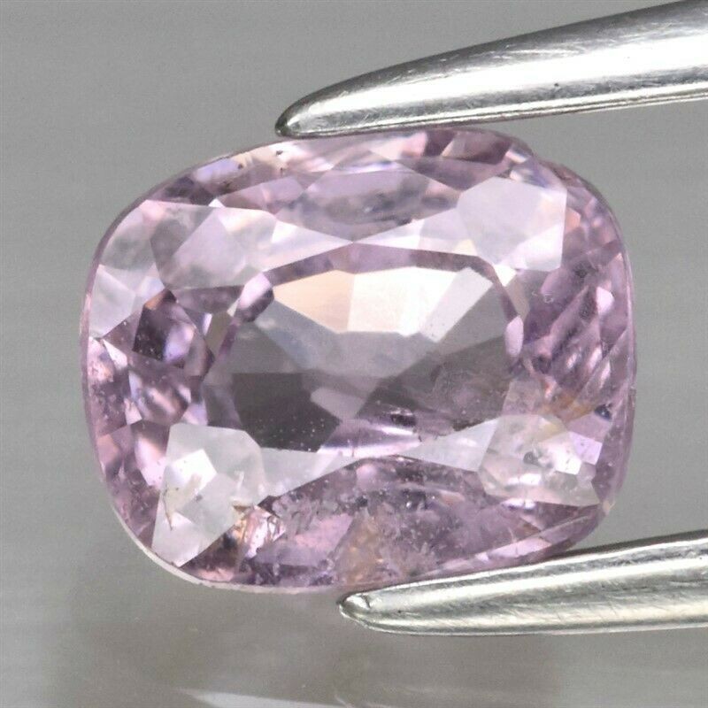 天然石 スピネル ルース 0.85ct 非加熱 タンザニア産 綺麗に