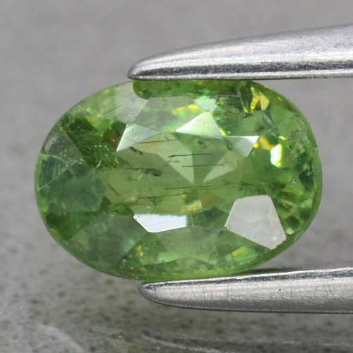 節約 天然石 デマントイドガーネット デマントイドガーネット 巨大