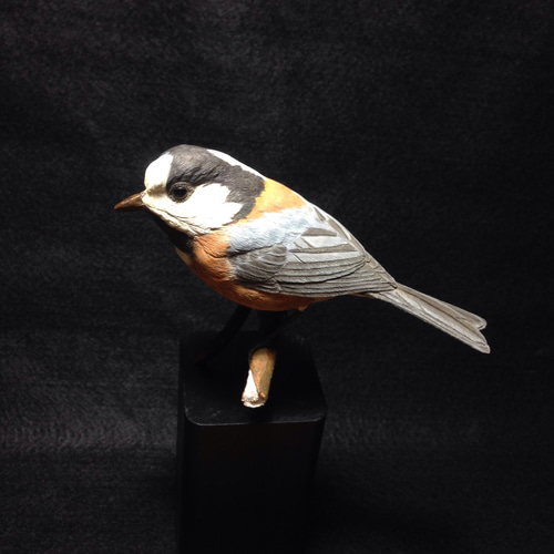 木製 鳥の彫刻 ヤマガラ　木彫の野鳥　 バードカービング バードカービング作品 カワセミ 鳥の木彫り 彫刻 ume 通販