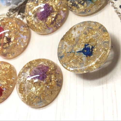 送料無料]（6個）半円金箔入りボタニカルレジンカボション（3色セット