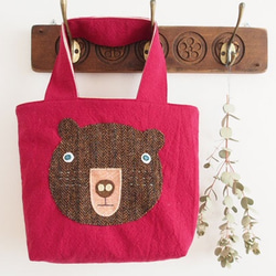 TANTA クマと赤い星のデザイン トートバッグ トートバッグ / くま / umao