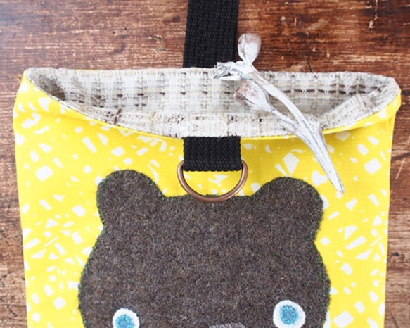 入園入学に♪くまさん布刺繍が可愛らしいシューズバッグ（黄） 4枚目の画像