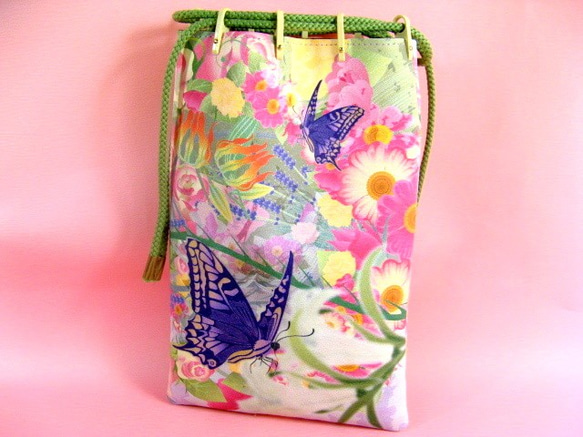 花朵和燕尾蝴蝶Kinchaku袋（束帶袋） 第1張的照片