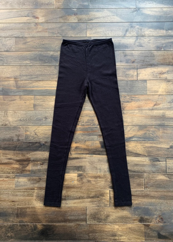 feather cotton®︎10分丈レギンス / ブラック 2枚目の画像