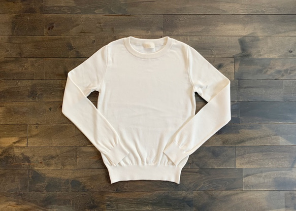 feather cotton®︎クルーネックknit tops / オフホワイト 2枚目の画像