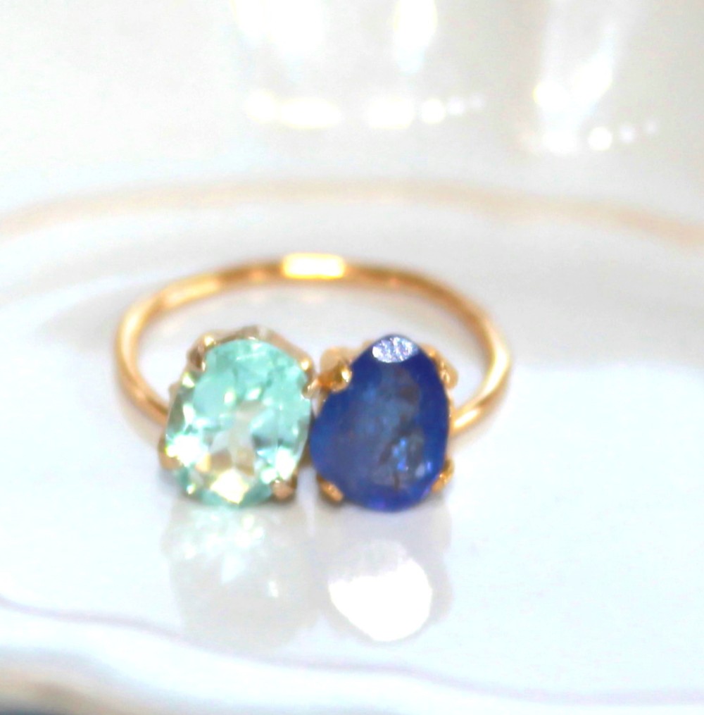 - blue shine - Tanzanite & Topaz Ring