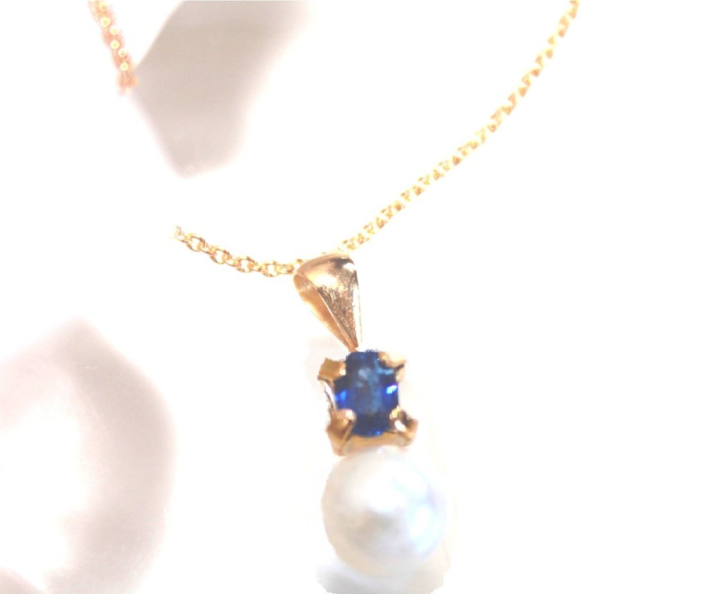 - akoya - Akoya Pearl & Blue Sapphire Necklace
