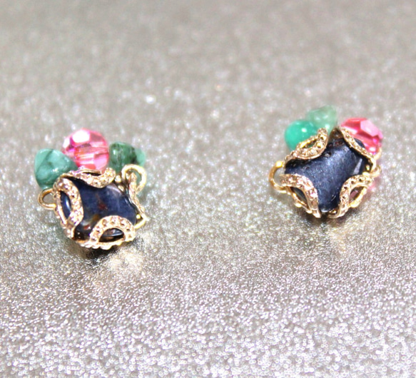 -k18gp- Blue black sapphire & emerald earrings 1枚目の画像