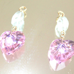 Creema限定 k18gp Green amethyst & hearts earrings +"sapphire" 3枚目の画像