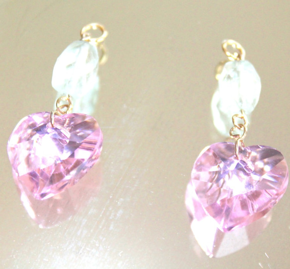 Creema限定 k18gp Green amethyst & hearts earrings +"sapphire" 3枚目の画像