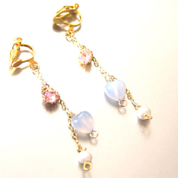 Pink cz & heart earrings +"sapphire"present 1枚目の画像