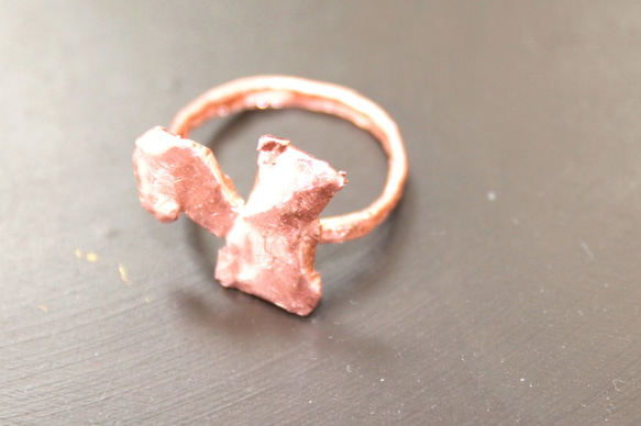 spring copper ring ”リス” +"sapphire" present 3枚目の画像