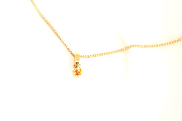 Golden sapphire charm necklace +"ruby"present 3枚目の画像